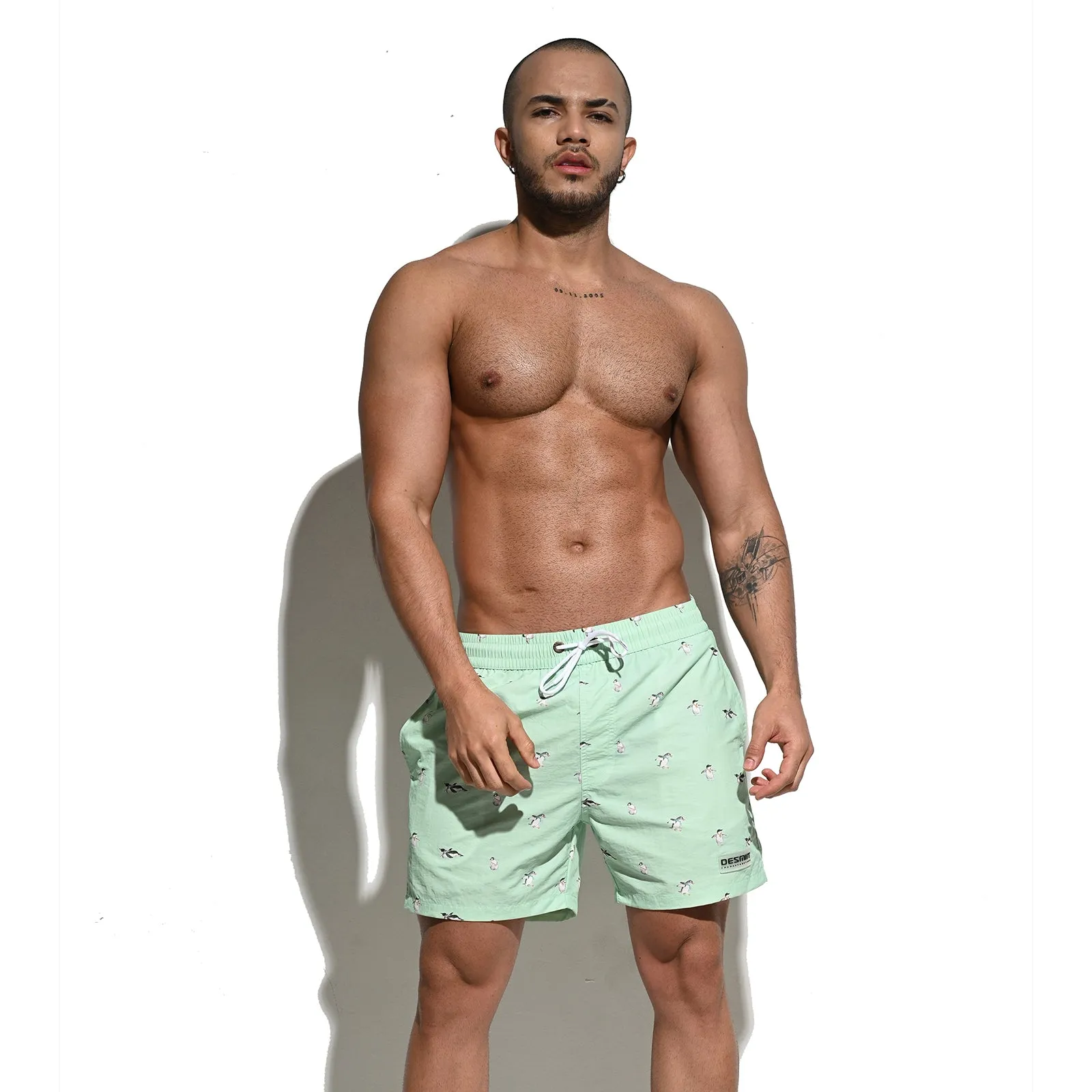 DESMIIT Men's Striped Vacation Board Shorts Quick Dry Surfing Swimwear B3110