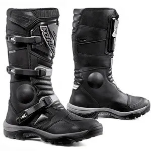 Forma Adventure Boots