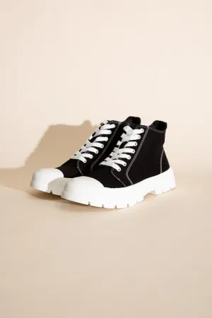 LACE UP SNEAKERS