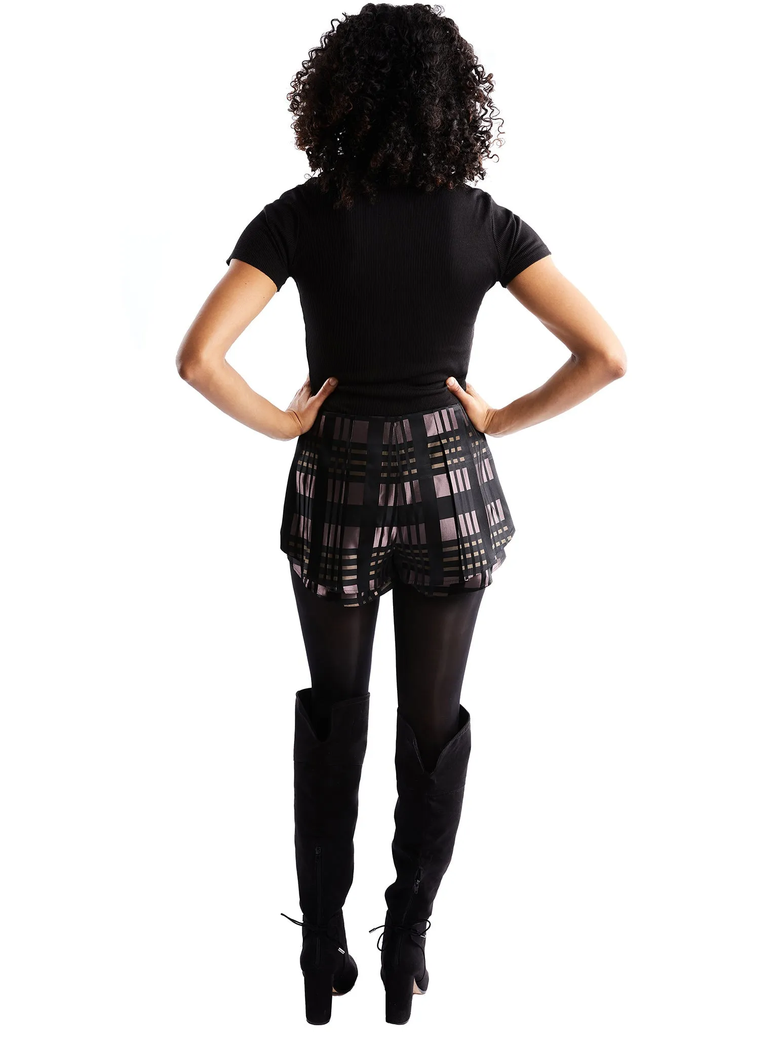 Pleated Shorts in Plaid