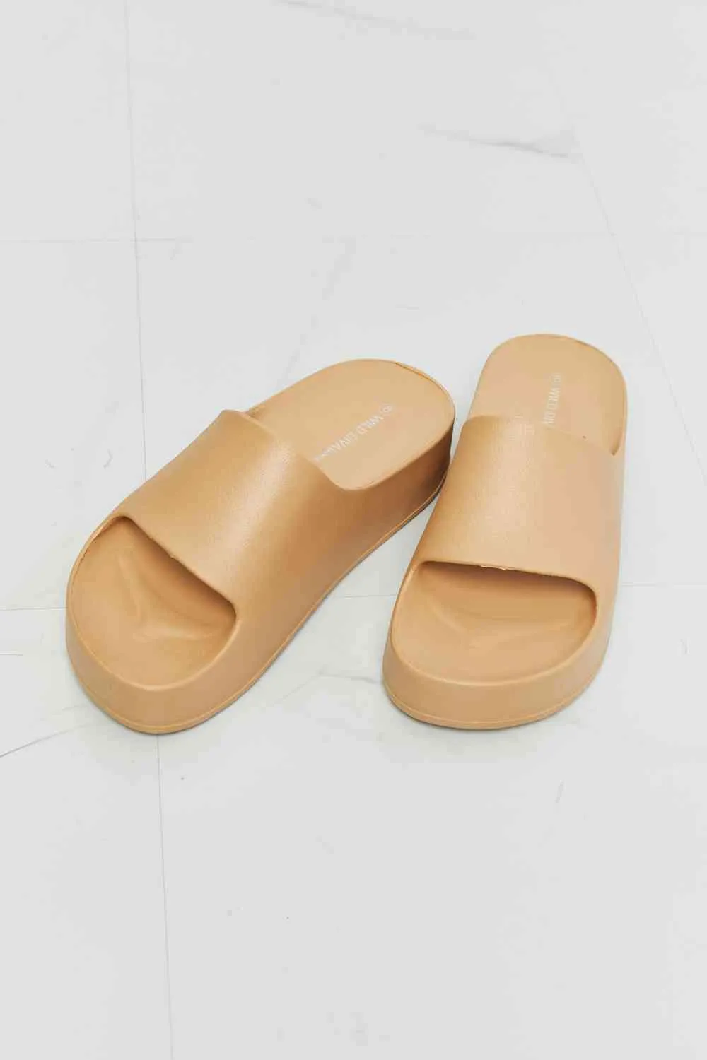 Summer Feels Platform Slide